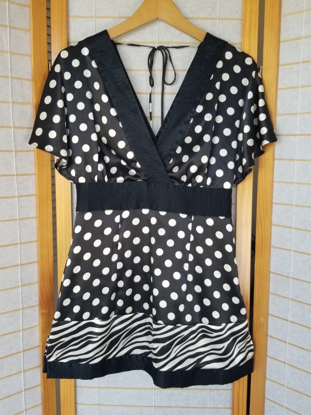 Vertigo Paris Polka-Dot Kimono Blouse Top Size Small Black and White Satin